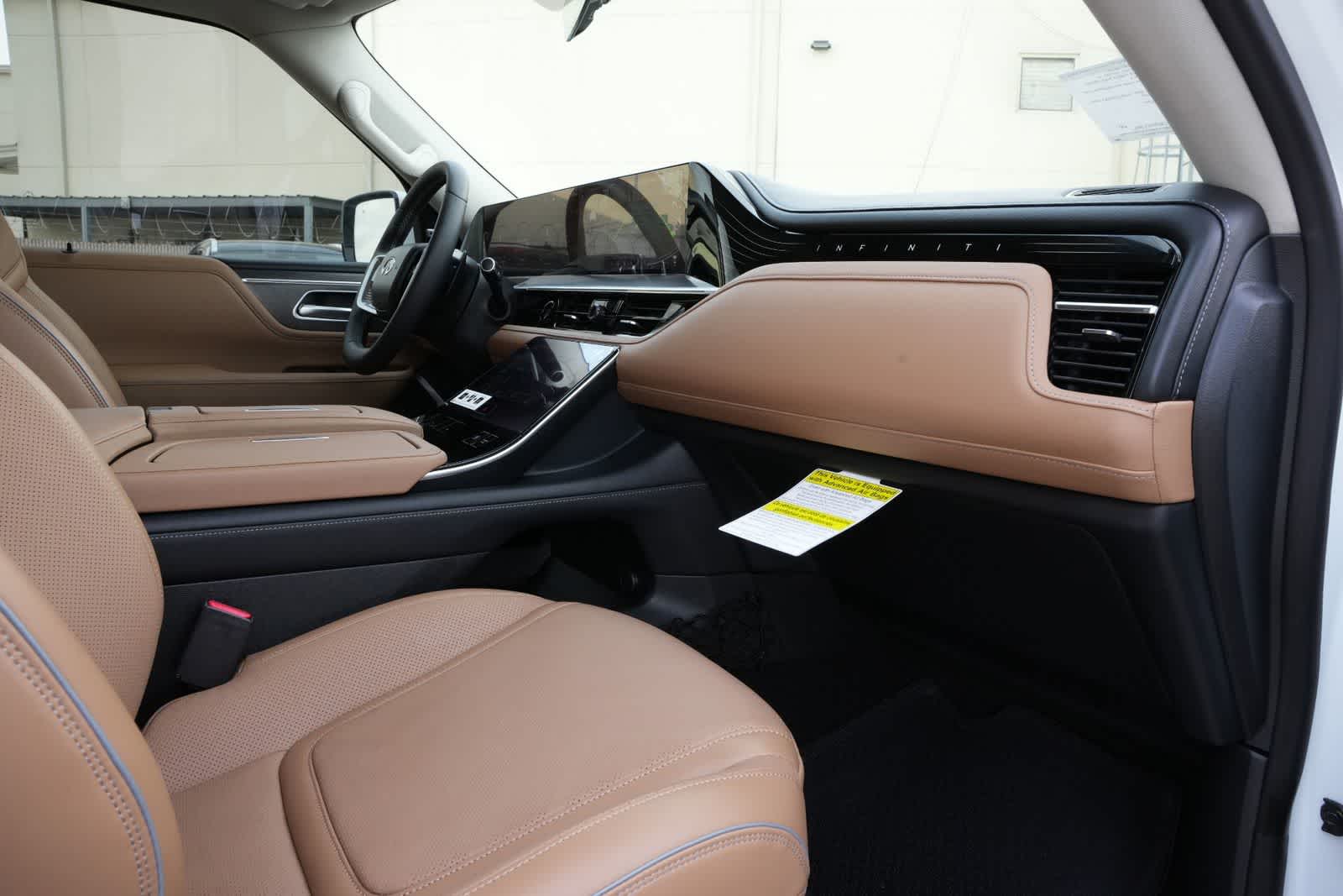 2026 INFINITI QX80 LUXE