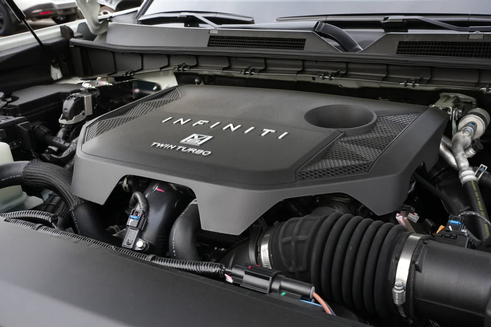 2026 INFINITI QX80 LUXE