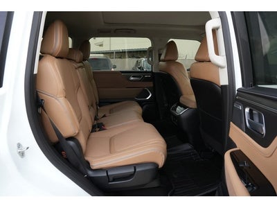 2026 INFINITI QX80 LUXE