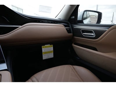 2026 INFINITI QX80 LUXE