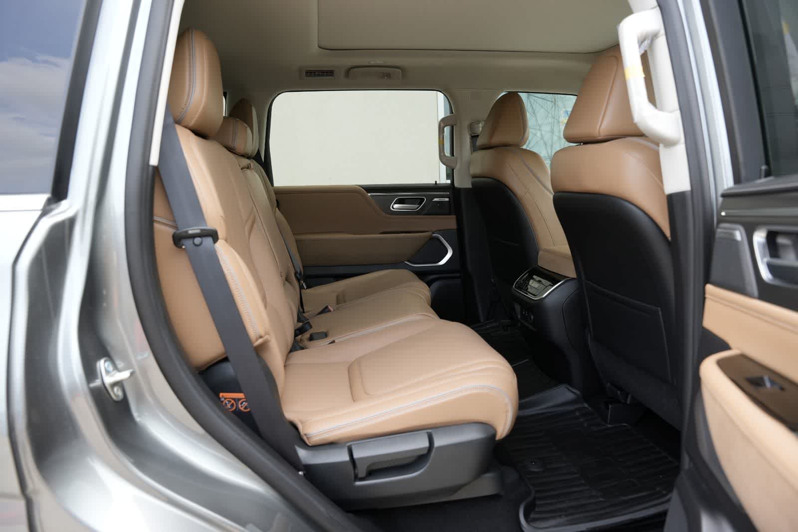 2026 INFINITI QX80 LUXE