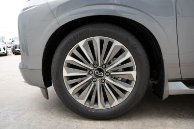2026 INFINITI QX80 LUXE