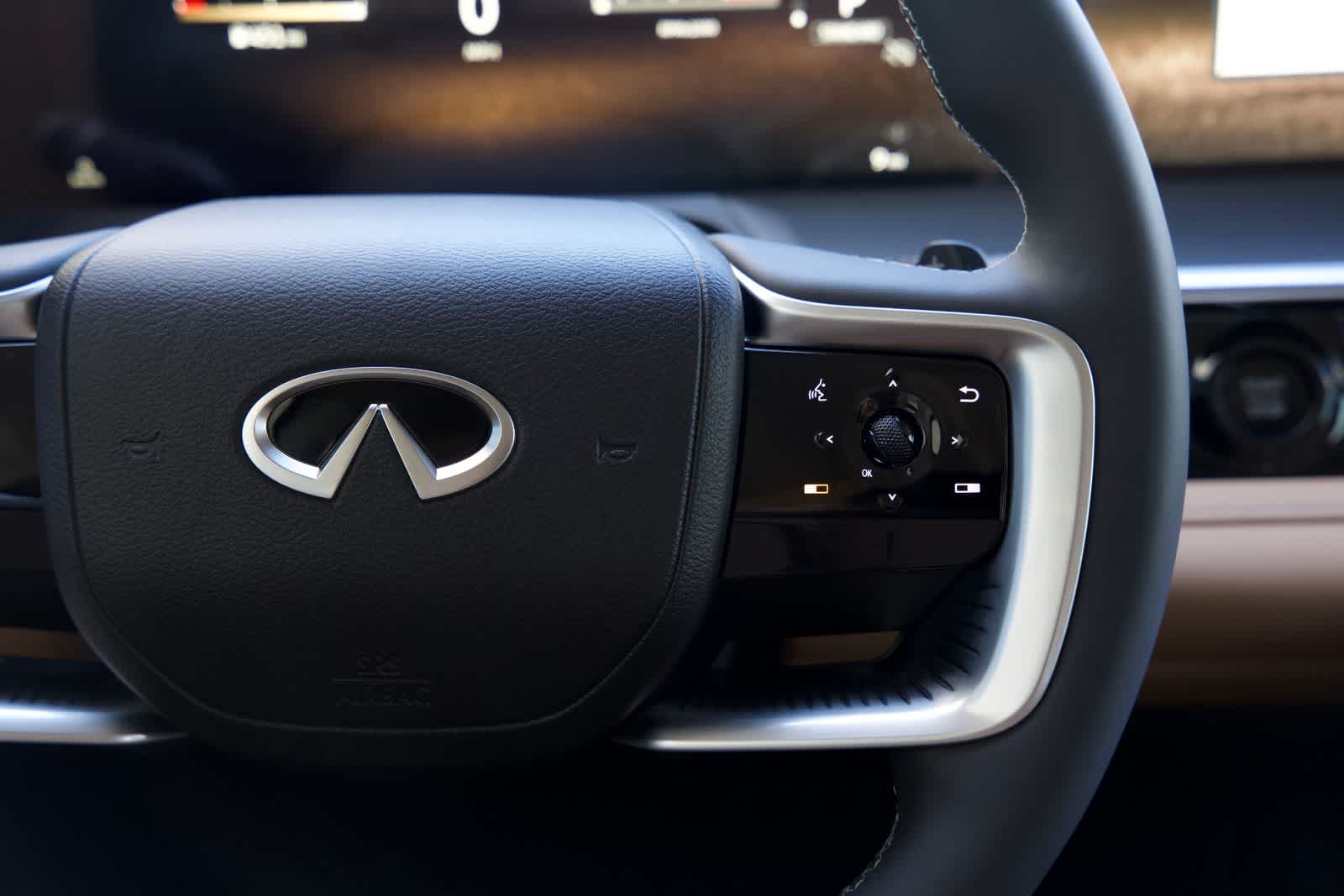 2026 INFINITI QX80 LUXE