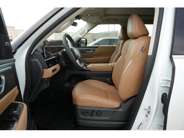 2027 INFINITI QX80 LUXE