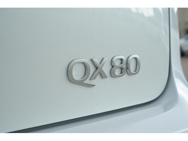 2027 INFINITI QX80 LUXE
