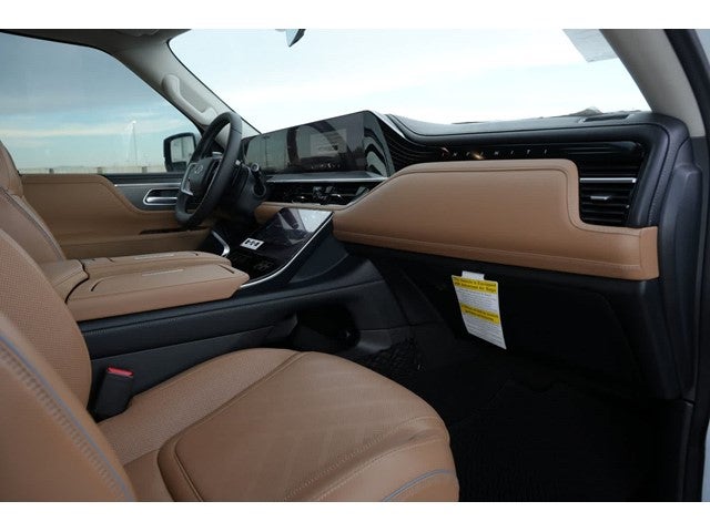 2027 INFINITI QX80 LUXE