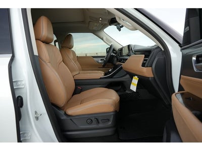 2027 INFINITI QX80 LUXE