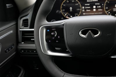 2027 INFINITI QX80 LUXE