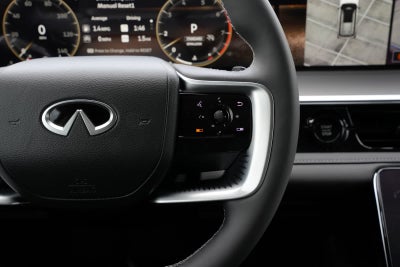 2027 INFINITI QX80 LUXE