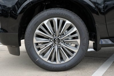 2027 INFINITI QX80 LUXE