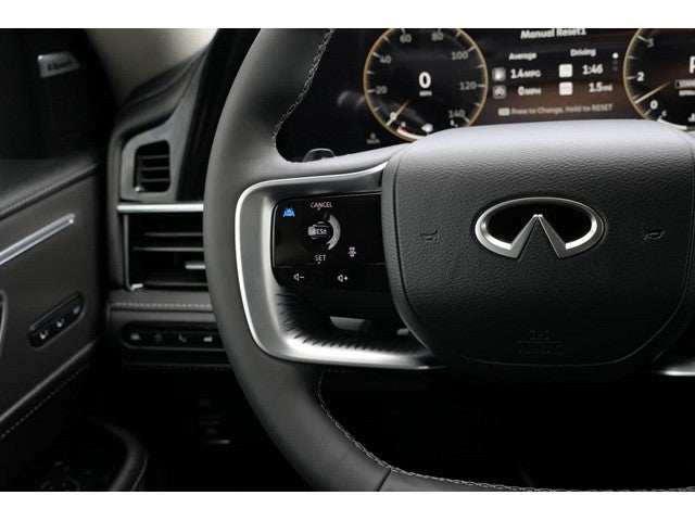 2027 INFINITI QX80 LUXE