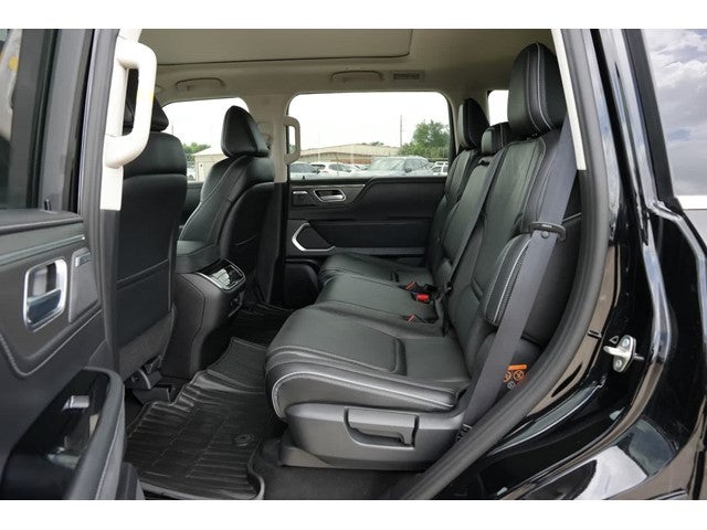 2027 INFINITI QX80 LUXE