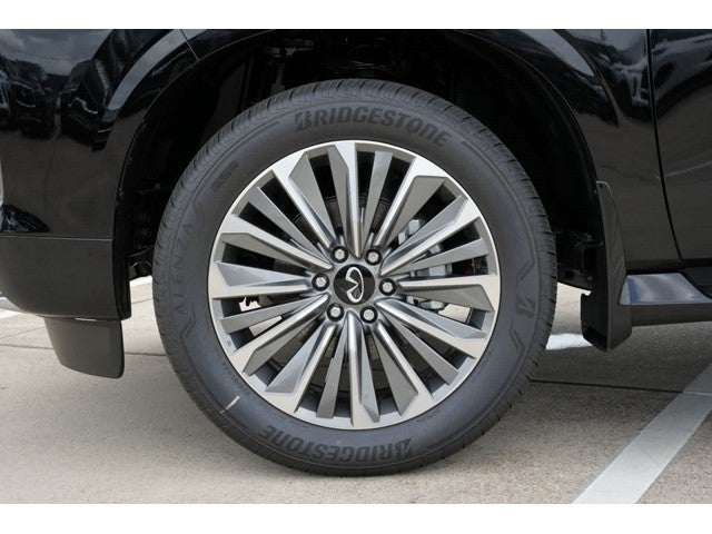 2027 INFINITI QX80 LUXE