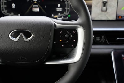 2025 INFINITI QX80 LUXE