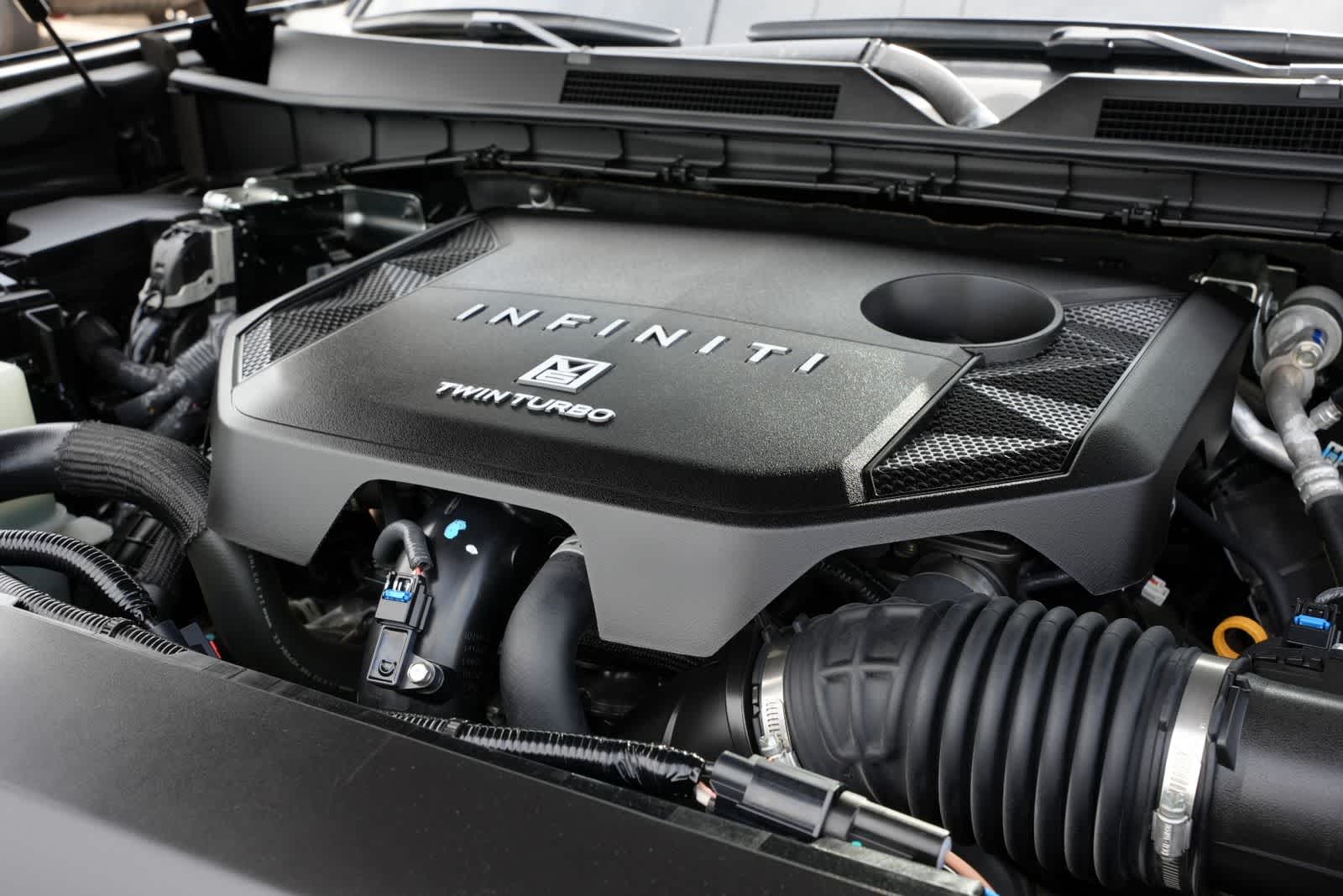 2025 INFINITI QX80 LUXE