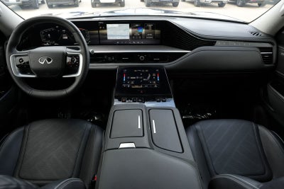 2025 INFINITI QX80 LUXE