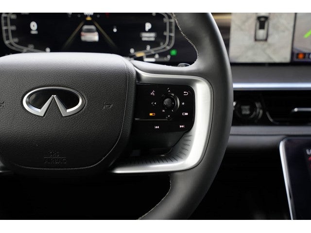 2025 INFINITI QX80 LUXE