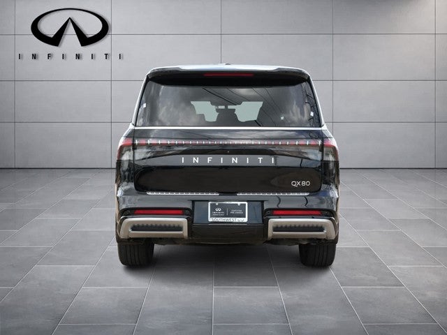 2025 INFINITI QX80 LUXE