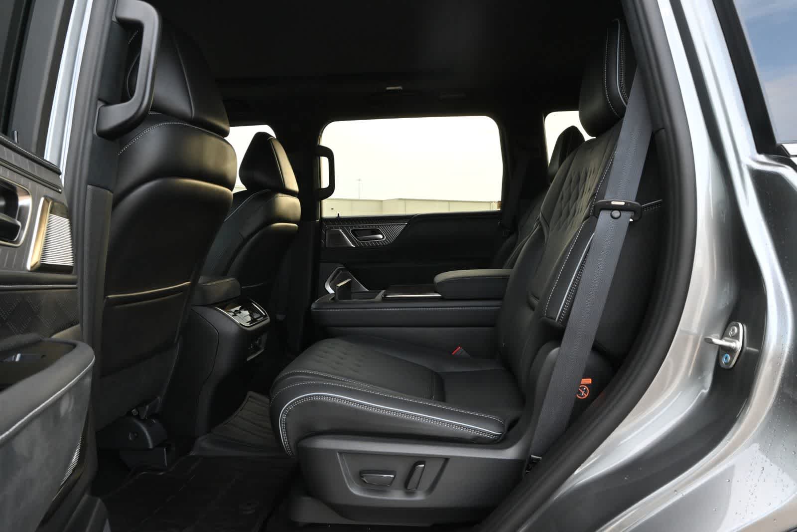 2027 INFINITI QX80 AUTOGRAPH