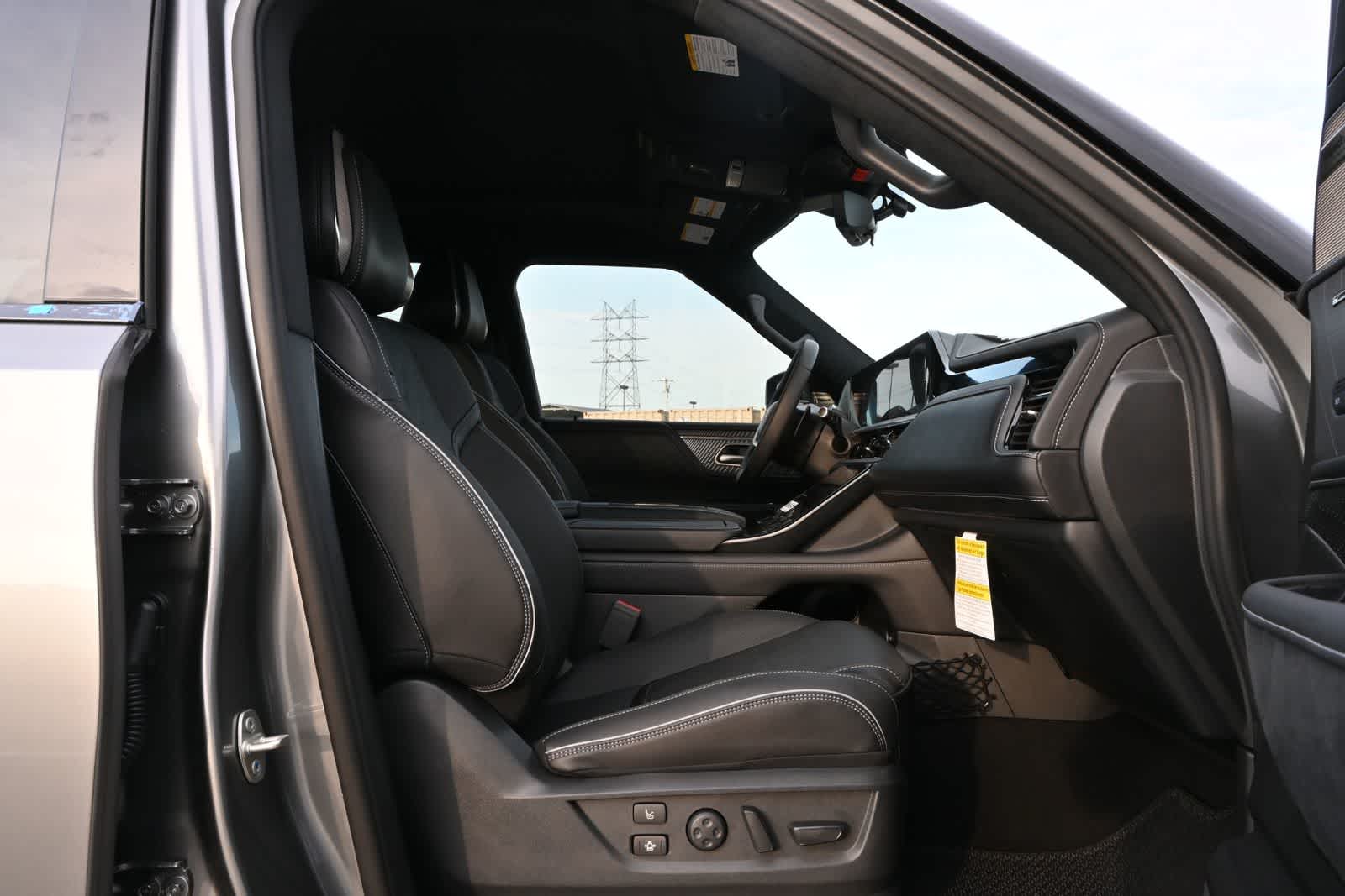 2027 INFINITI QX80 AUTOGRAPH