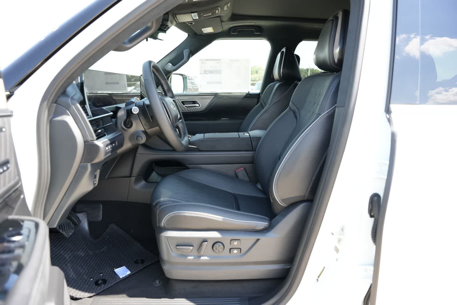 2027 INFINITI QX80 AUTOGRAPH
