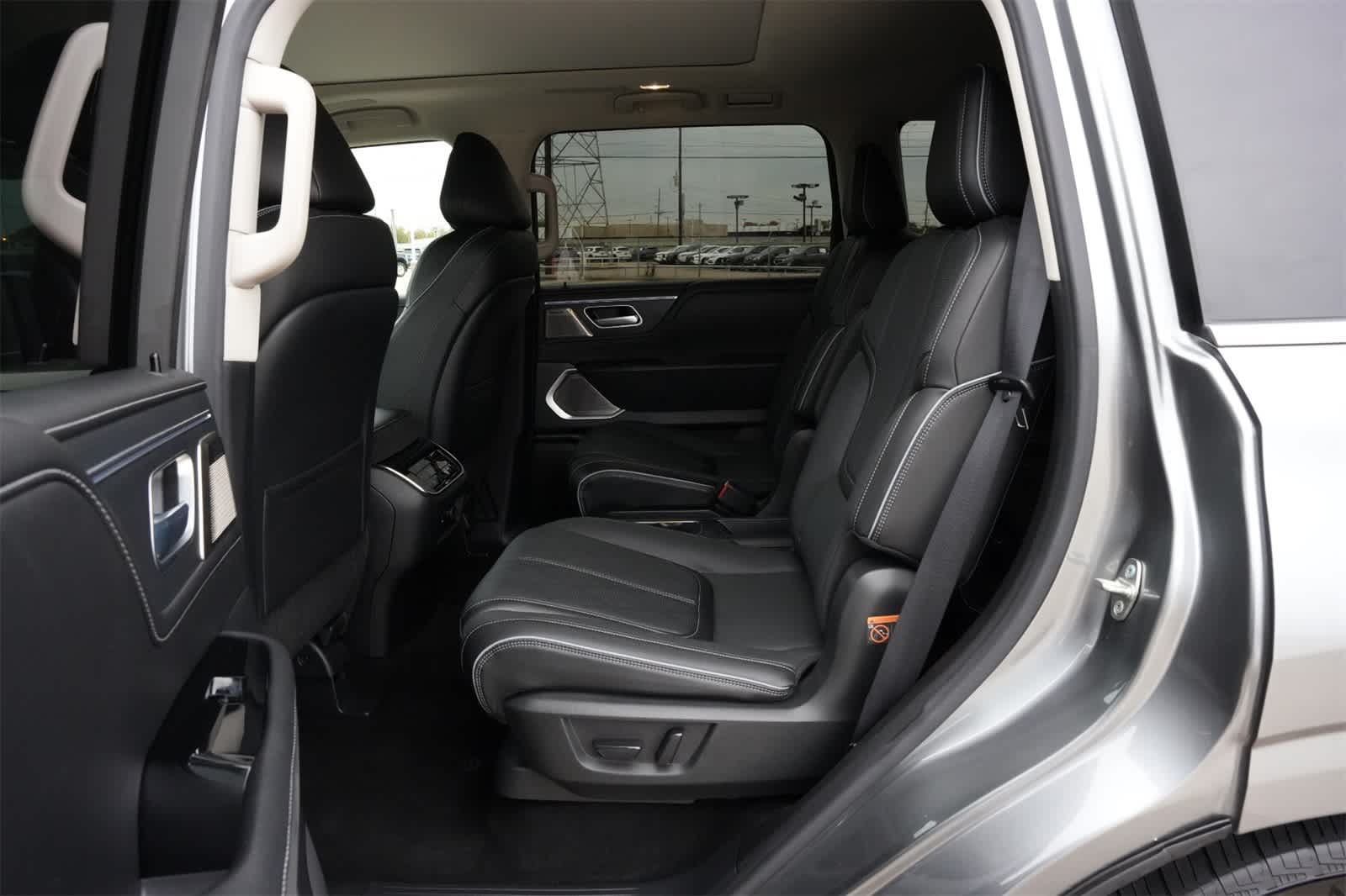 2025 INFINITI QX80 Sensory 4WD