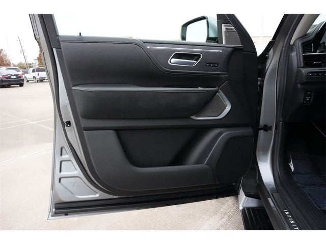 2025 INFINITI QX80 Sensory 4WD