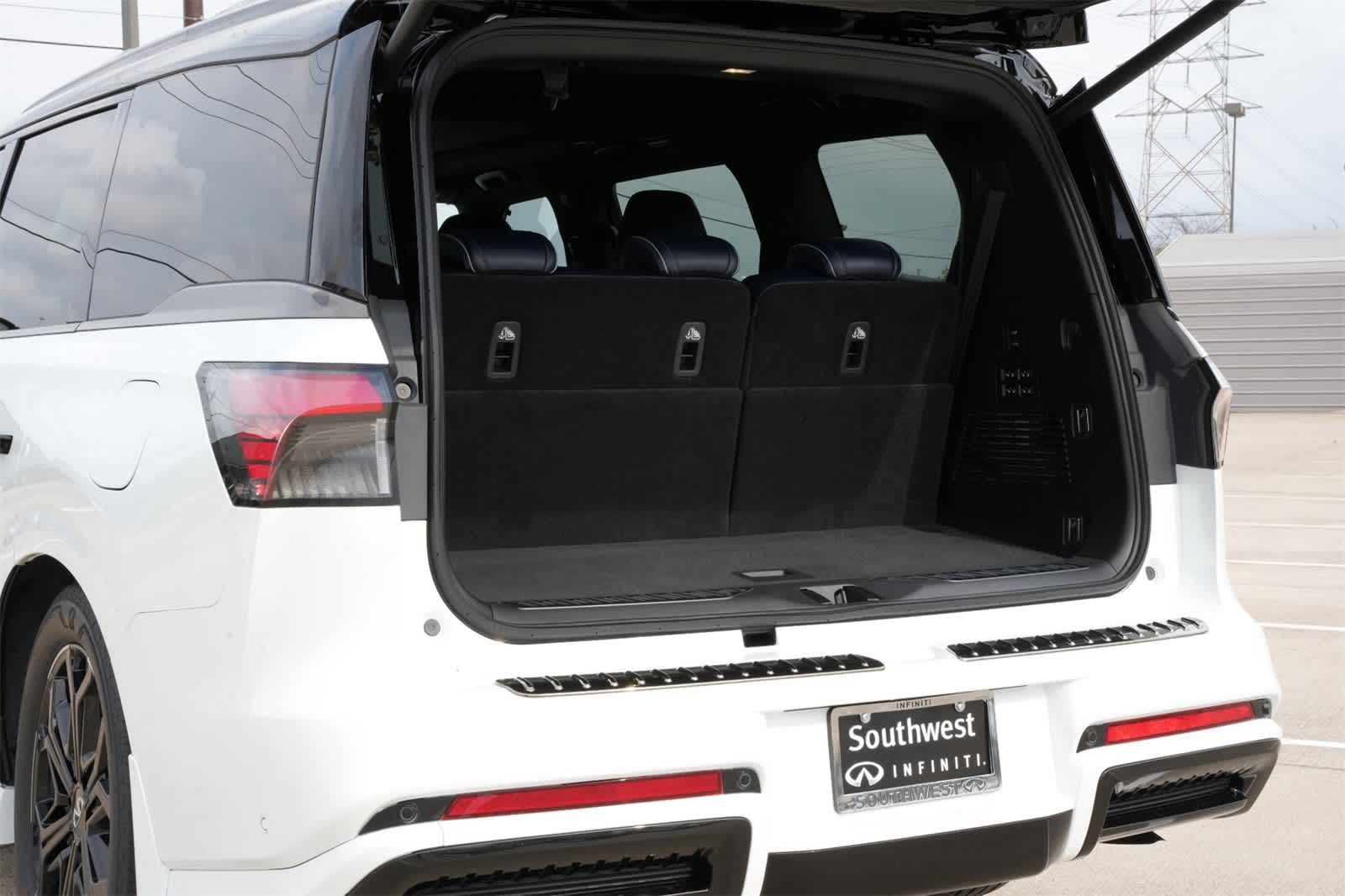 2026 INFINITI QX80 SPORT