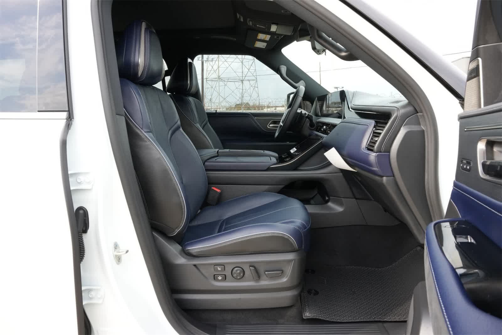 2026 INFINITI QX80 SPORT