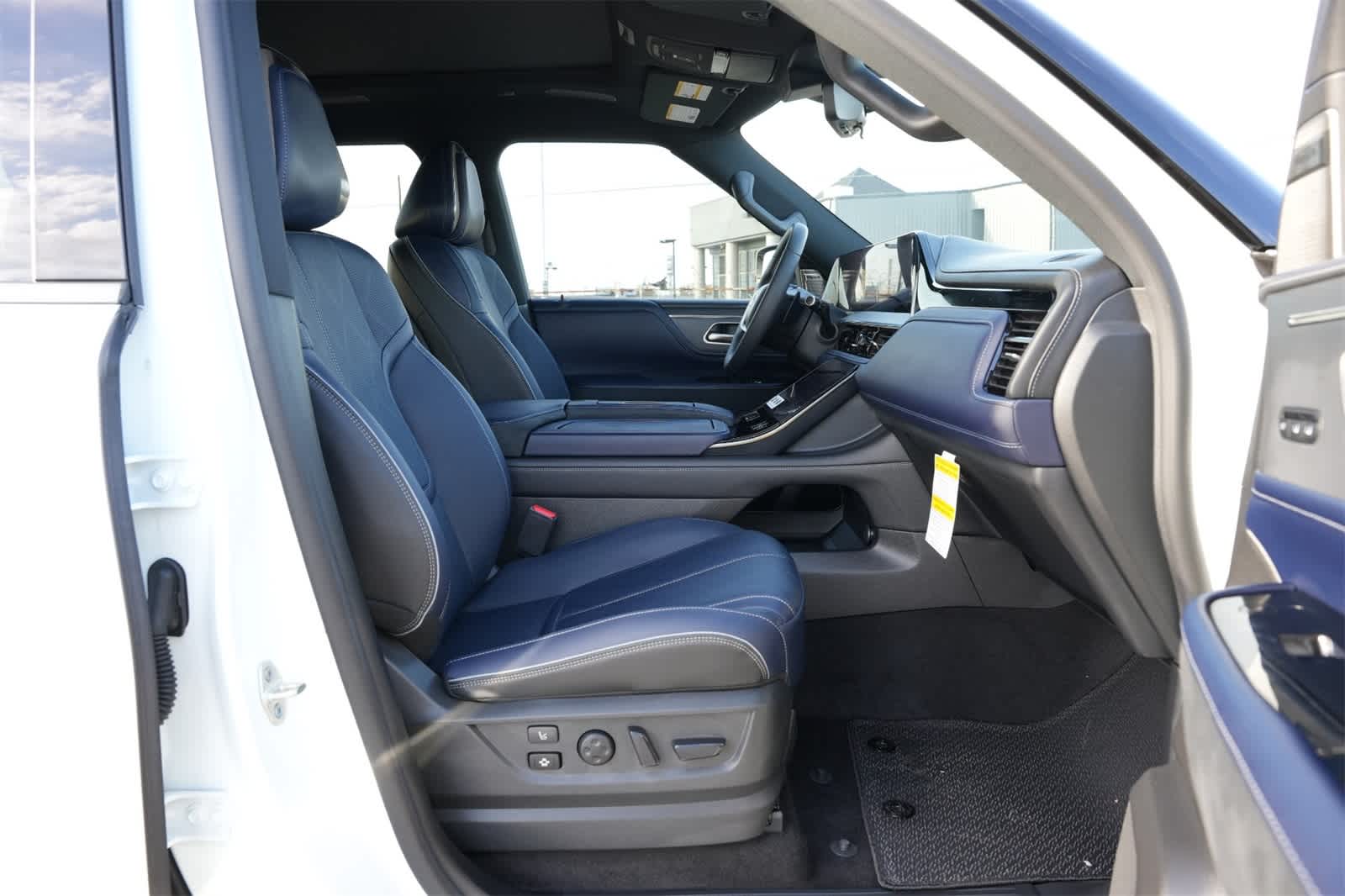 2026 INFINITI QX80 SPORT