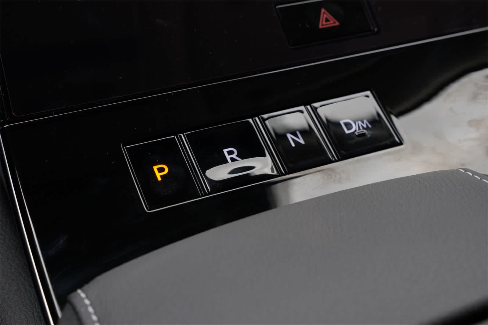 2025 INFINITI QX80 Sensory 4WD