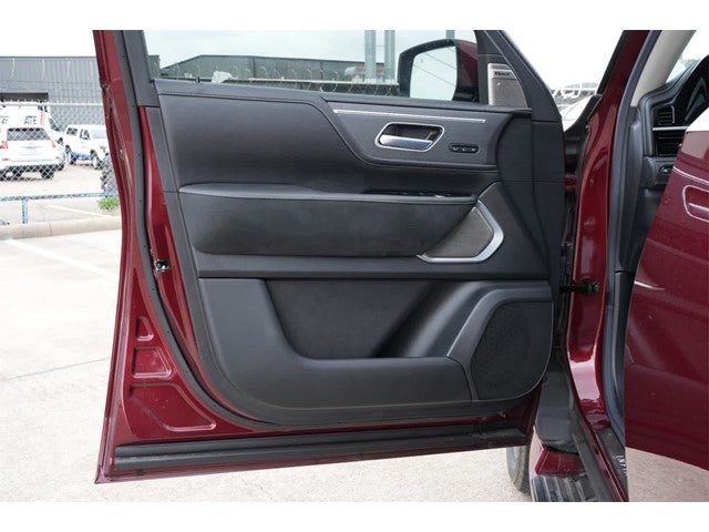 2025 INFINITI QX80 Sensory 4WD