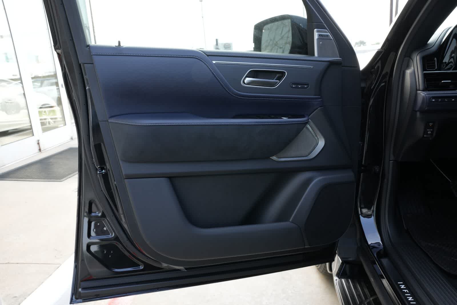 2026 INFINITI QX80 SPORT