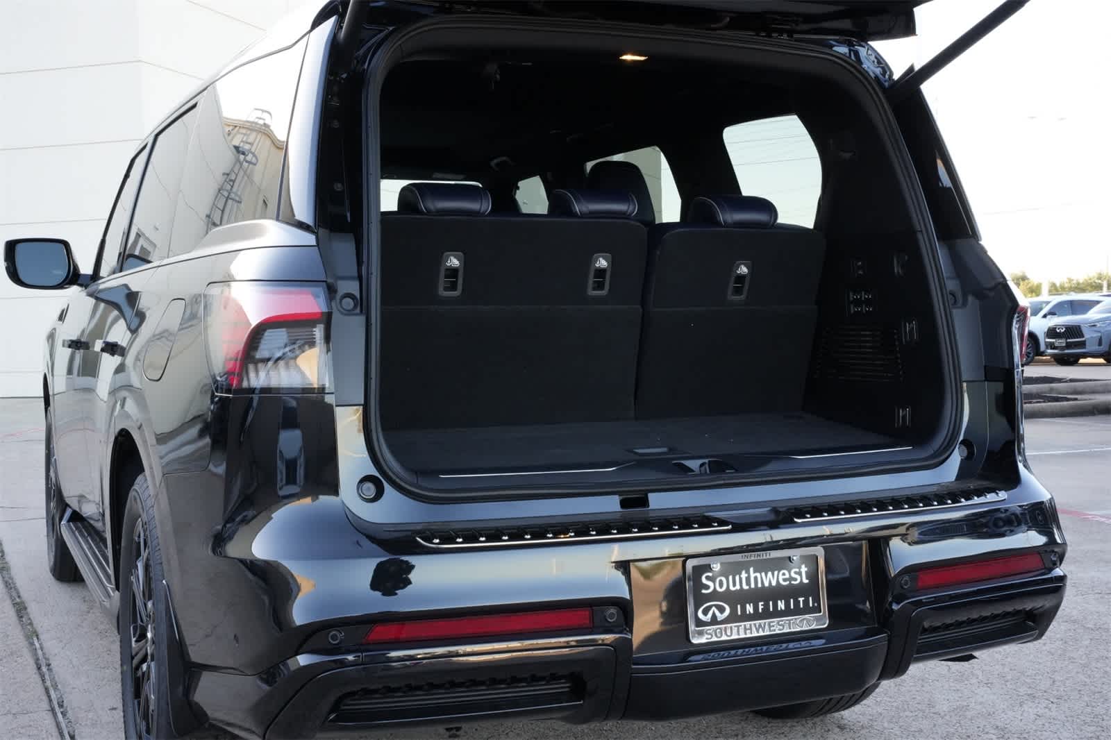 2026 INFINITI QX80 Sport 4WD