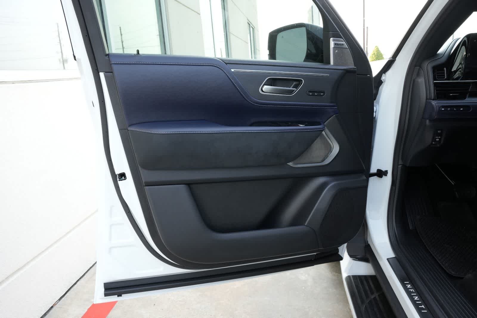 2026 INFINITI QX80 SPORT