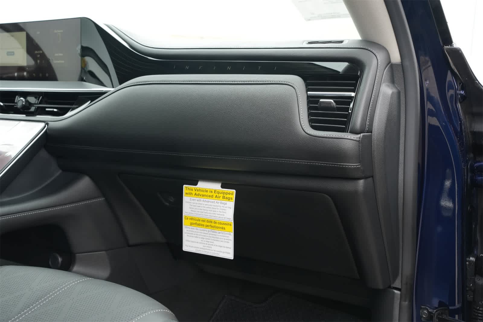 2025 INFINITI QX80 Sensory 4WD