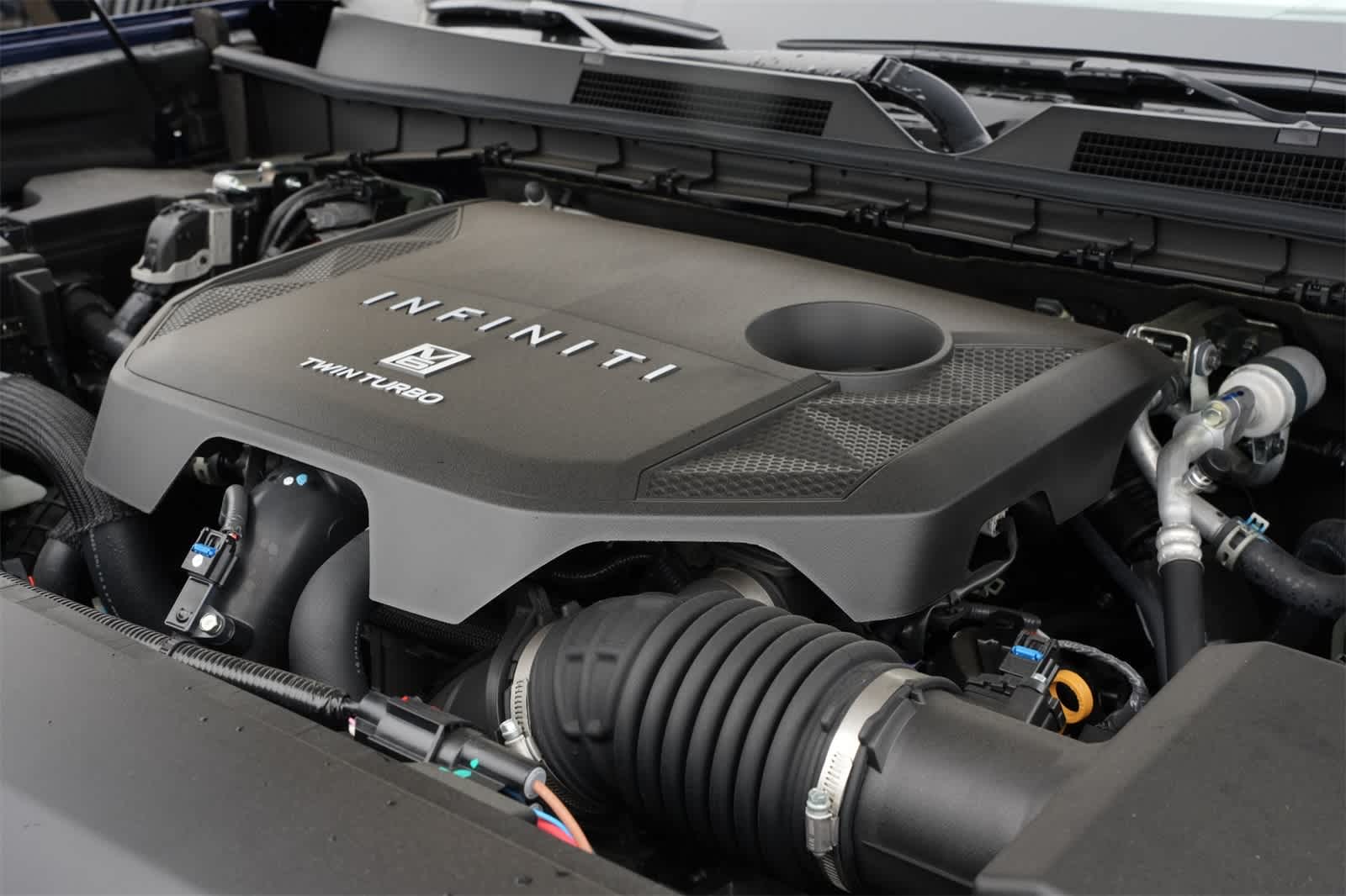 2025 INFINITI QX80 Sensory 4WD