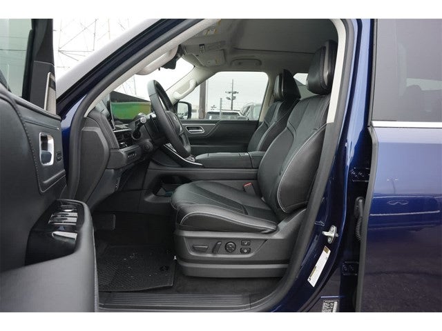 2025 INFINITI QX80 Sensory 4WD