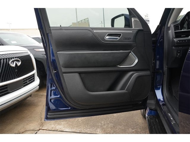 2025 INFINITI QX80 Sensory 4WD