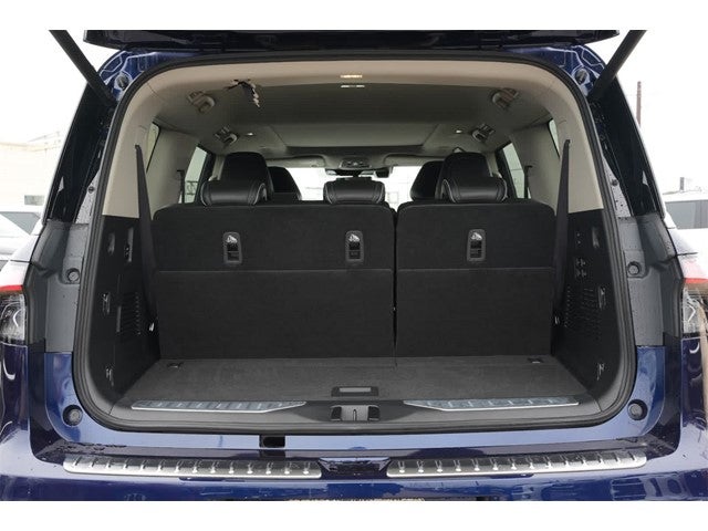 2025 INFINITI QX80 Sensory 4WD
