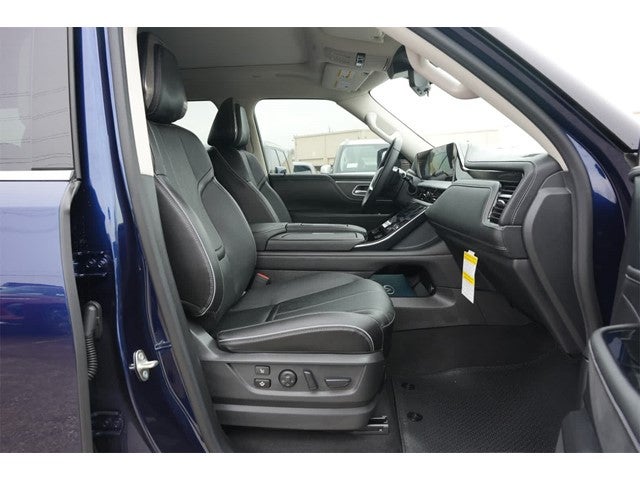 2025 INFINITI QX80 Sensory 4WD