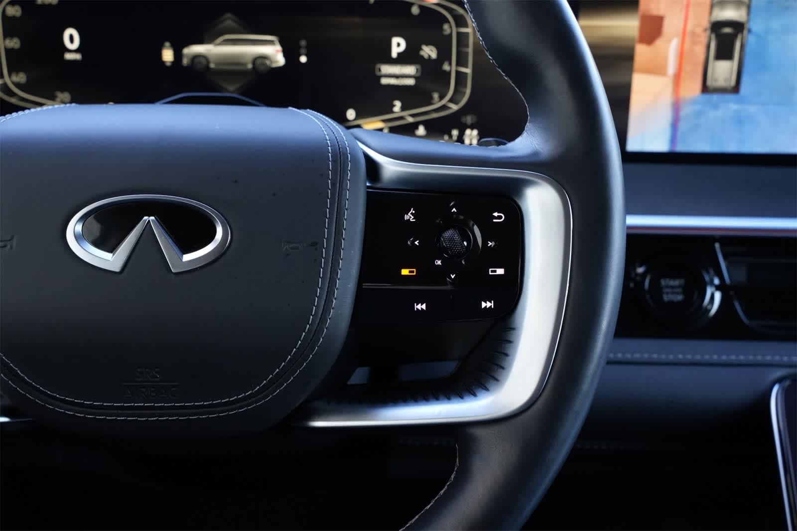 2025 INFINITI QX80 Sensory 4WD