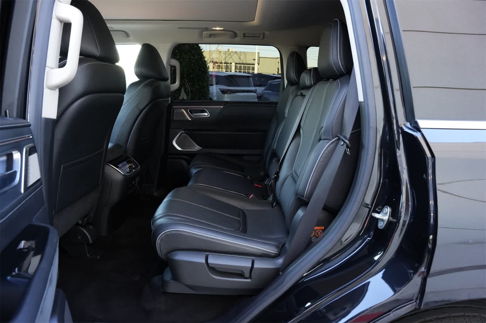 2025 INFINITI QX80 Sensory 4WD