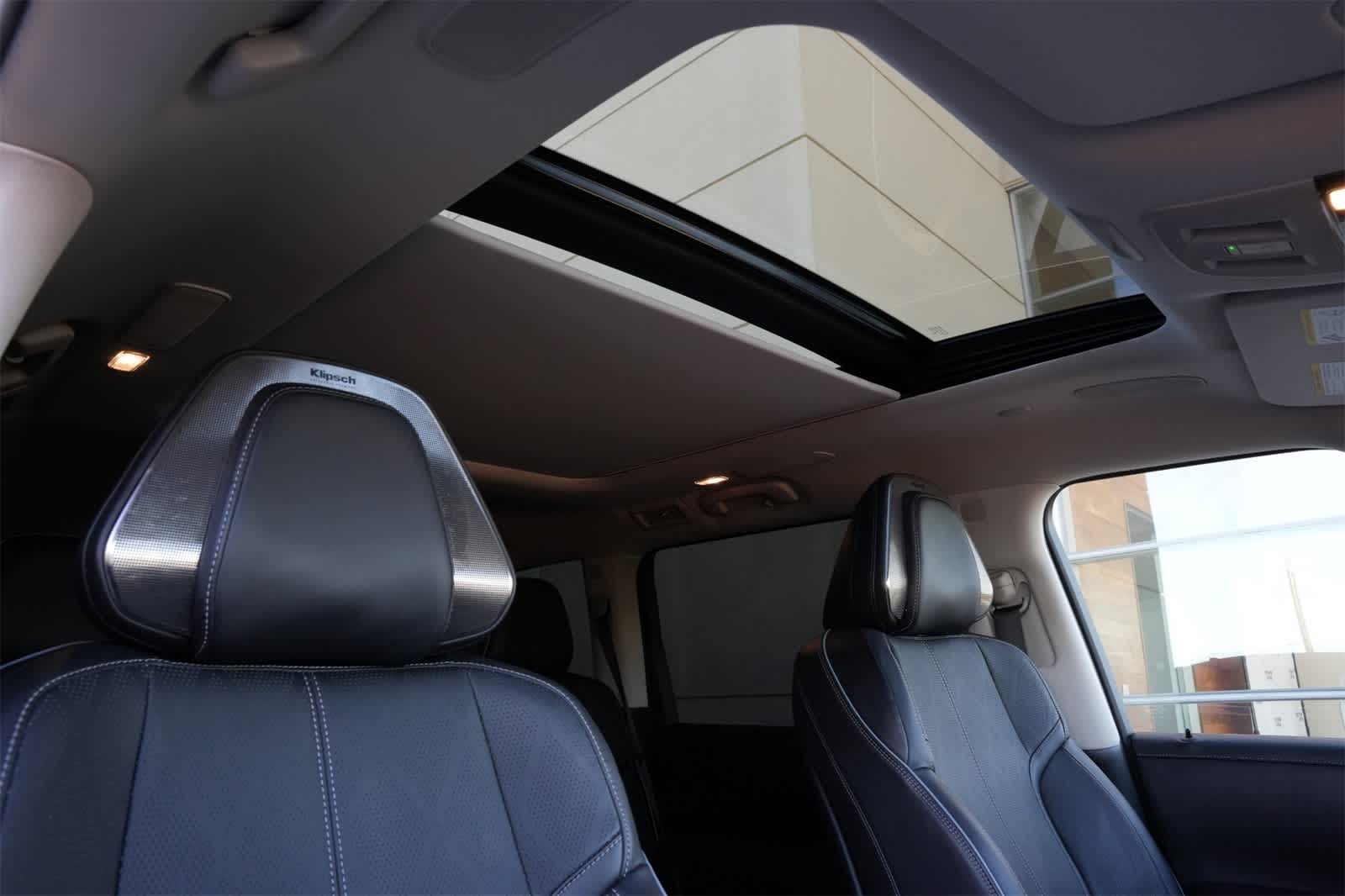 2025 INFINITI QX80 Sensory 4WD