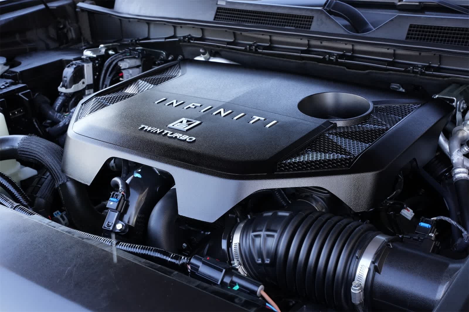 2025 INFINITI QX80 Sensory 4WD