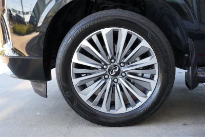 2025 INFINITI QX80 Sensory 4WD