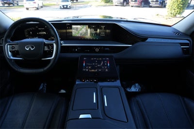 2025 INFINITI QX80 Sensory 4WD