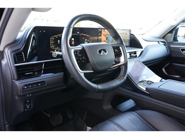 2025 INFINITI QX80 Sensory 4WD