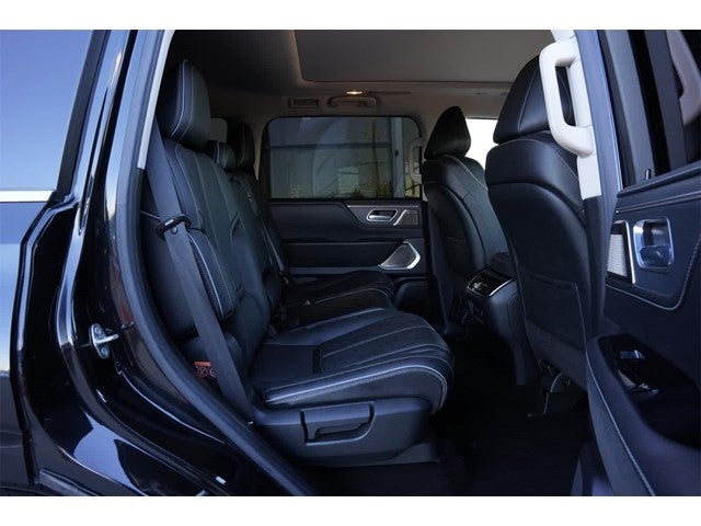 2025 INFINITI QX80 Sensory 4WD