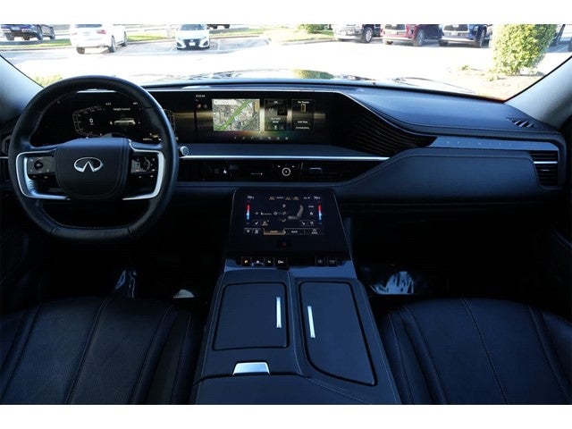 2025 INFINITI QX80 Sensory 4WD